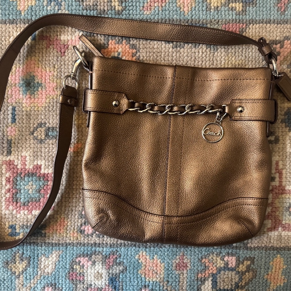 COACH Bronze Copper Metallic Leather Duffle Chain Crossbody Purse/Bag‎ F19722
